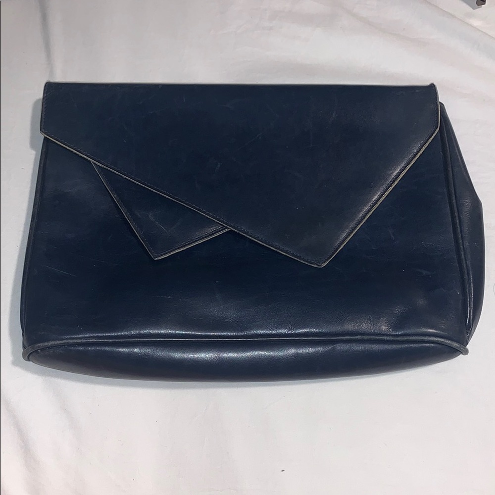 Elegant Navy Blue Women's Clutch by Salvatore Ferragamo 0216038 Made in Italy